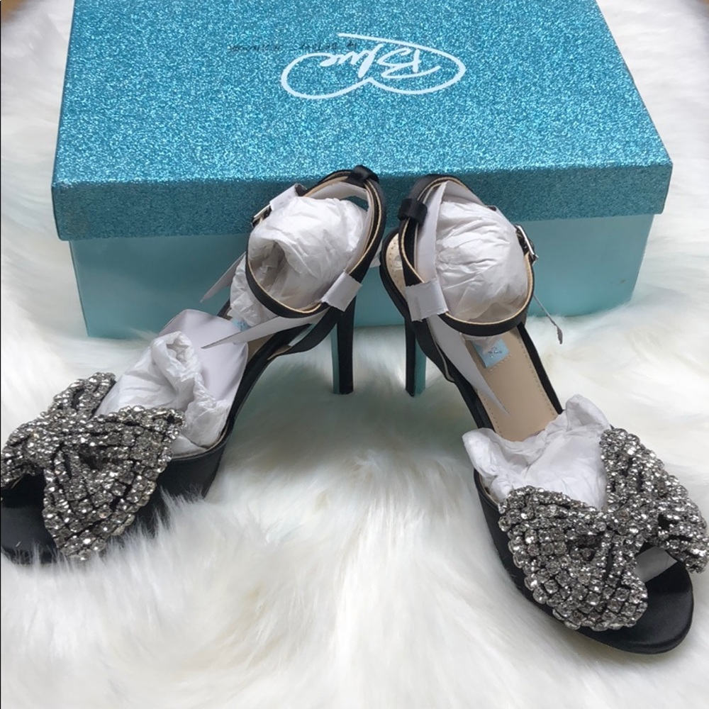 BETSY JOHNSON heels